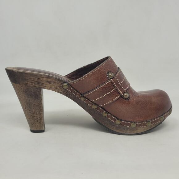 Banana Republic Clogs 7 Brown Leather Wooden Heel Studs Mules Boho Platform Y2K - Picture 10 of 12